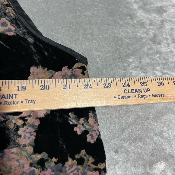 The Buckle Gimmicks Top Womens XL Black Floral Burnout Velvet Tunic Whimsigoth - Picture 3 of 6